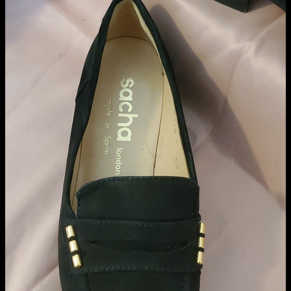 Sacha Black Suade Loafer Pumps Size 5.5 - Picture 2 of 6